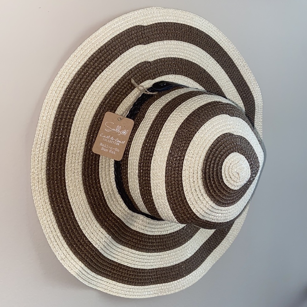 Sunlily Roll-n-Go Sun Hat Size OS Brown and Tan with Leather band NWT